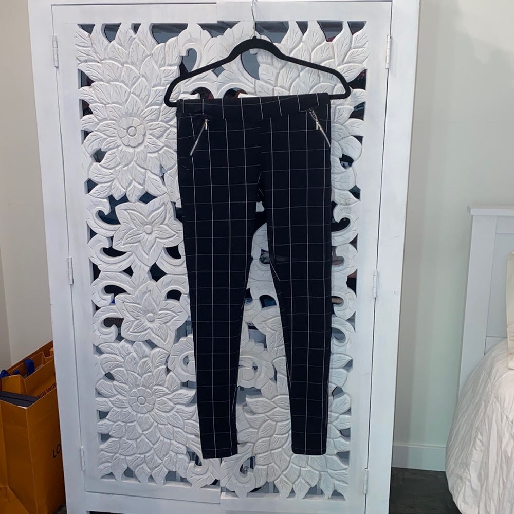Stretch pants black, fake pockets, size M